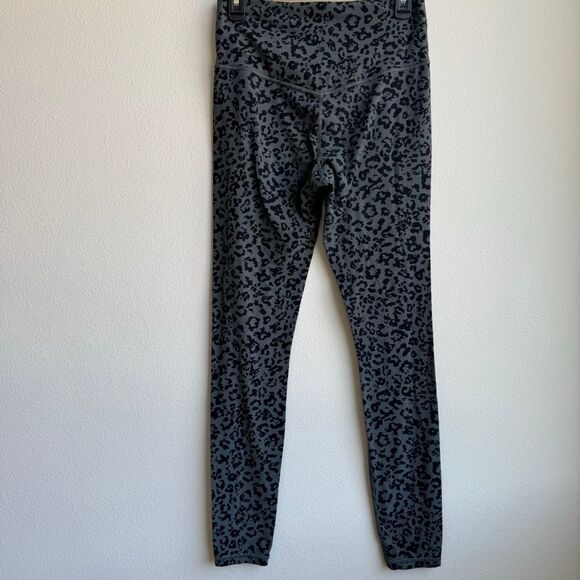 Athleta Elation High Rise Tight Leggings Gray Black Leopard Size Medium TALL - Picture 4 of 6
